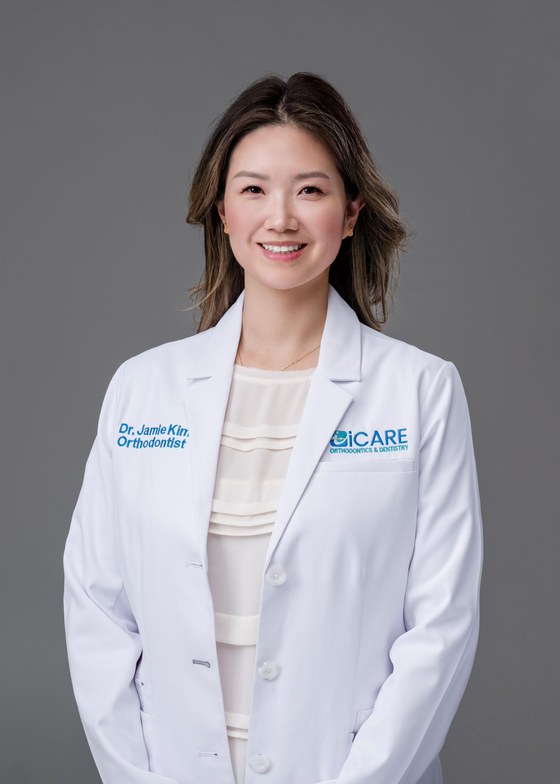 Portrait of Dr. Jamie Kim, board-certified orthodontist and partner at doctor-led private practice iCare Orthodontics and Dentistry