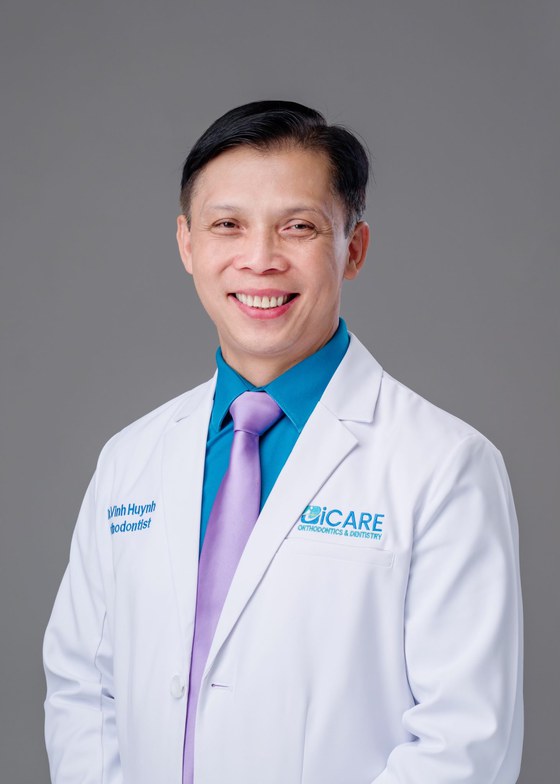 Portrait of Dr. Vinh Huynh, orthodontist and co-founder of doctor-led private practice iCare Orthodontics and Dentistry