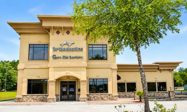 Entrance to iCare Orthodontics & Dentistry in Norcross, GA